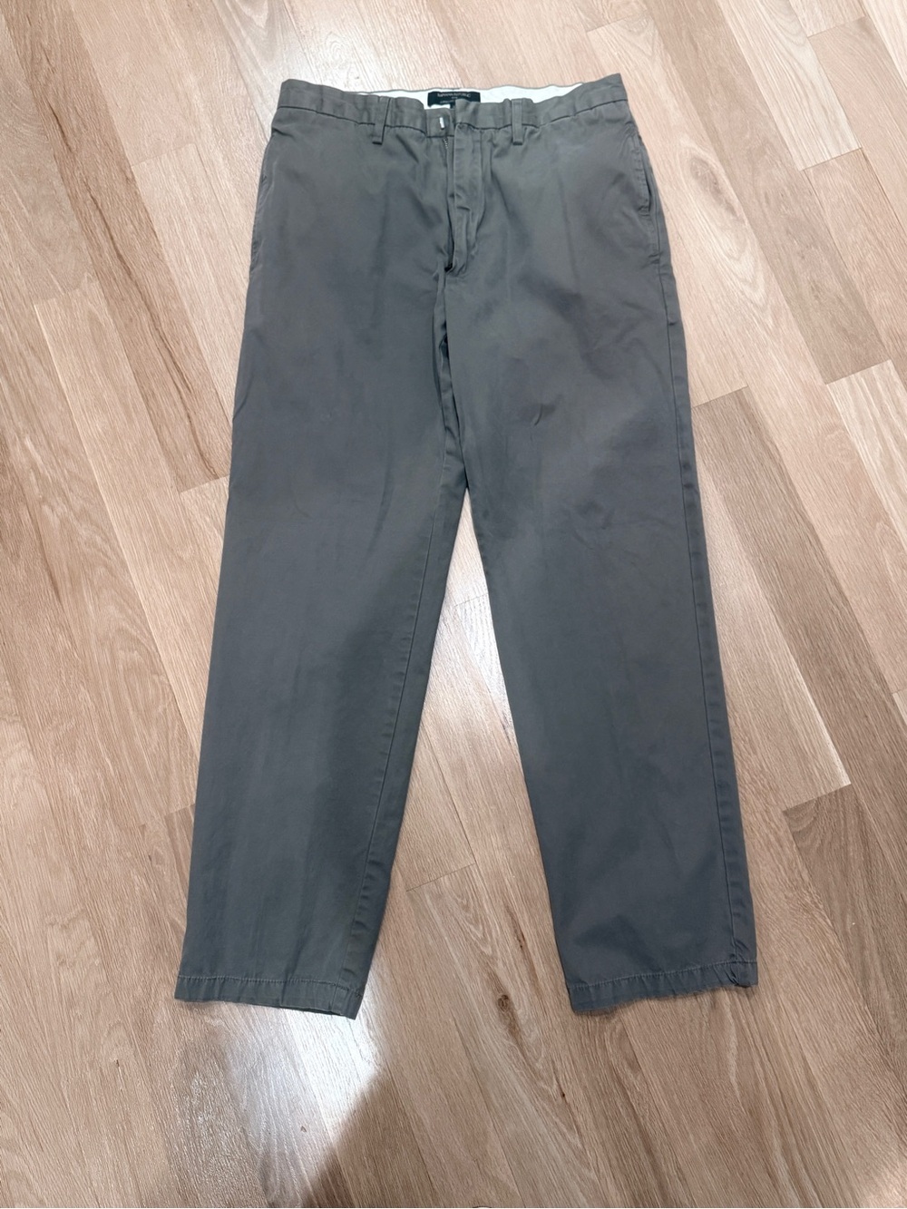 Banana Republic Men's Chino Pants - Olive Gray